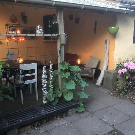 KolindRetro Bolig - Fyldt Med Hygge! Ingen Luksus公寓 外观 照片